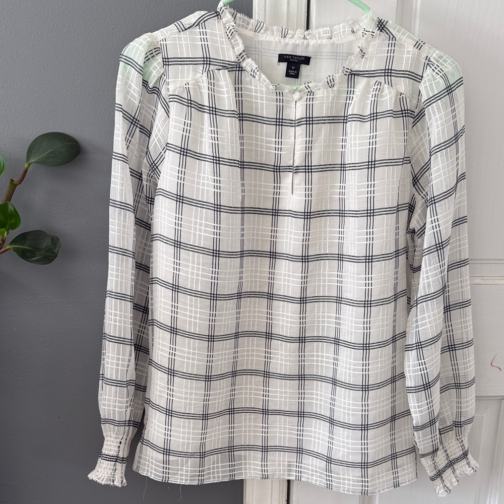 Ann Taylor White and Navy Plaid Long Sleeve Blouse
